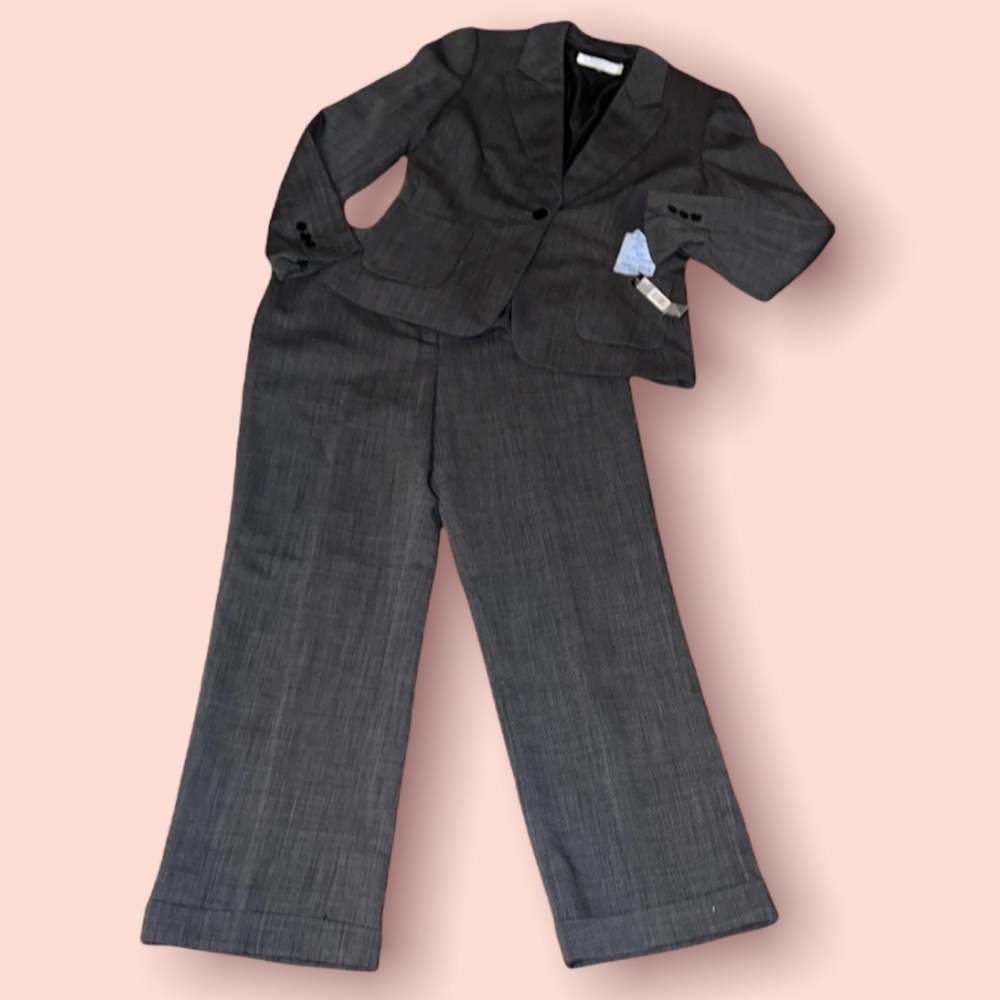 Tahari Arthur S. Levine Suit Set Blazer and Pants